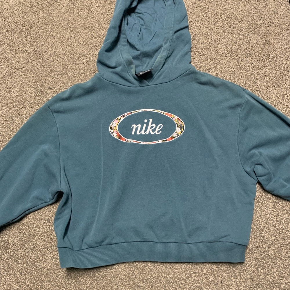 Women’s Nike Cropped Floral Logo Hoodie